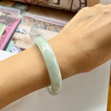 SOLD OUT: 52.9mm A-Grade Natural Light Green Jadeite Modern Round Bangle No.330076