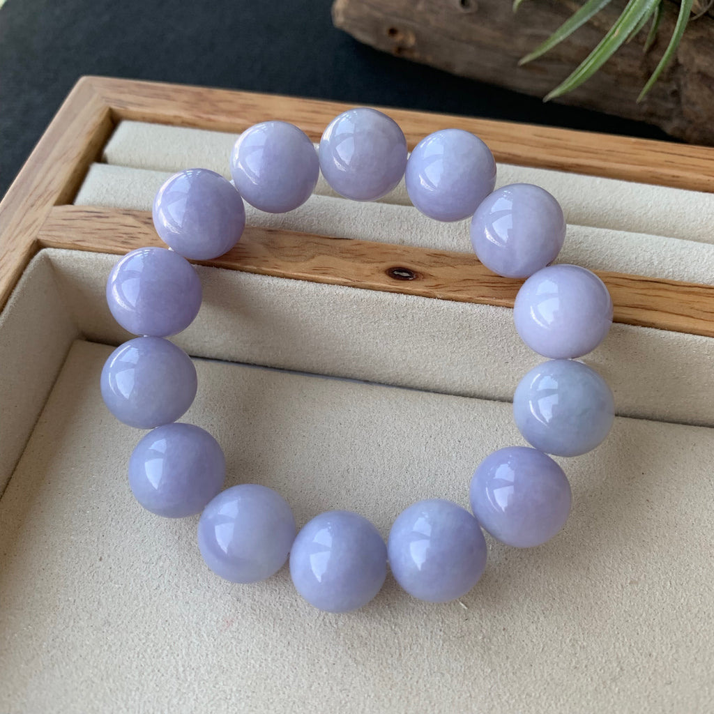 Lavender jade deals bead bracelet