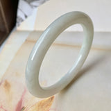 56.6mm A-Grade Natural Light Yellowish Green Jadeite Traditional Round Bangle No.151923