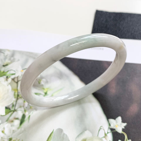 52.2mm A-Grade Jadeite White Green Oval Bangle No.151764