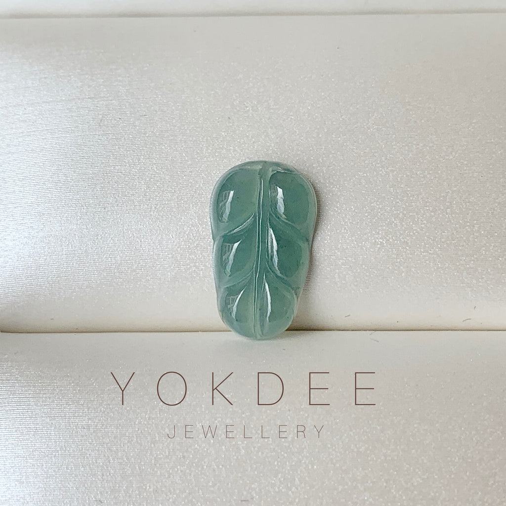 Icy A-Grade Natural Jadeite Pendant with Carvings (Leaf) No.171691