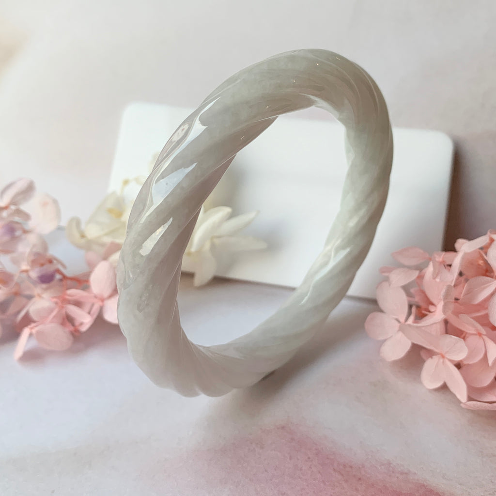 SOLD OUT: 56.8mm A-Grade Lavender Jadeite Traditional Round Rope Bangle No.151660