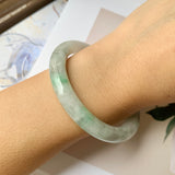 52.4mm A-Grade Natural Light Green Jadeite Traditional Round Bangle No.151944