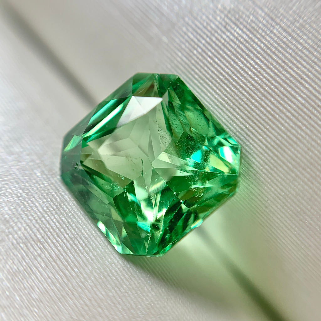 1.55ct Emerald Natural Tsavorite Garnet No.12022