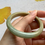 54.3mm A-Grade Natural Green and Yellow Jadeite Modern Round Bangle No.330036