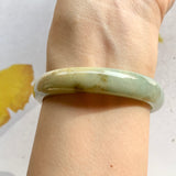 53mm A-Grade Natural Green and Yellow Jadeite Modern Round Bangle No.330037