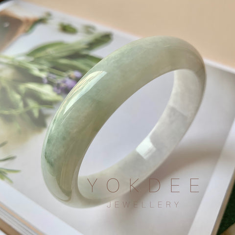 60.5mm A-Grade Natural Lilac and Light Green Jadeite Modern Round Bangle No.151885