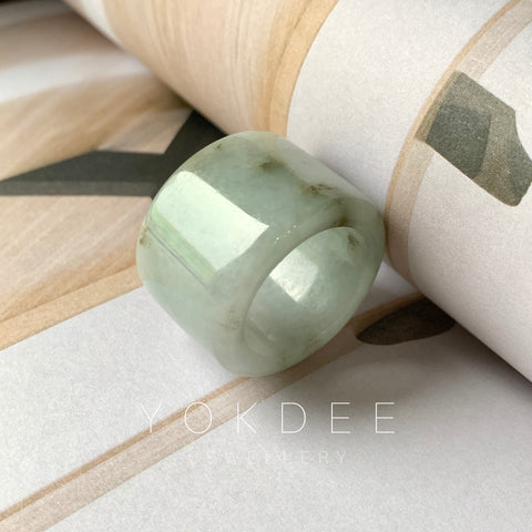 20.5mm A-Grade Natural Light Greyish Green Jadeite Archer Ring Band No.162081