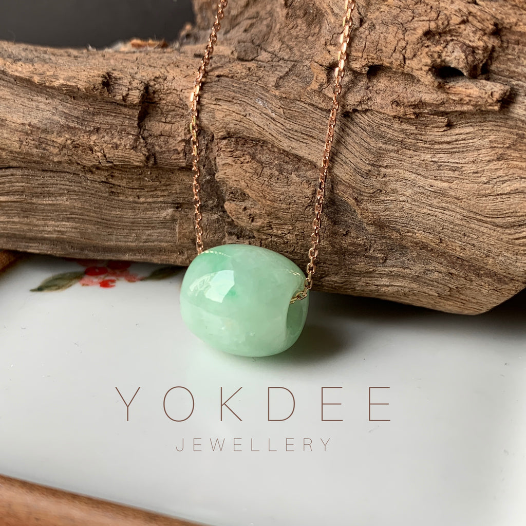 A-Grade Natural Moss On Snow Jadeite Barrel Pendant No.171773
