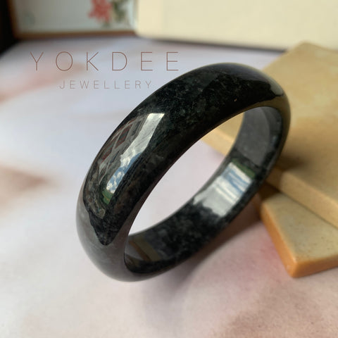 55.3mm A-Grade Natural Black Jadeite Modern Round Bangle No.151924