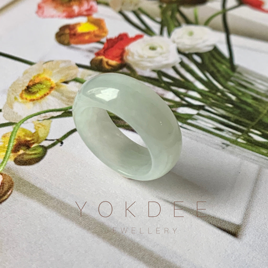 15.1mm A-Grade Natural Light Green Jadeite Ring Band No.162235