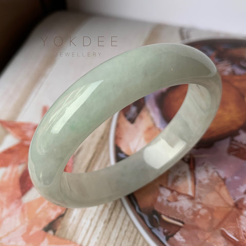 SOLD OUT: 56.7mm A-Grade Natural Light Green Jadeite Modern Round Bangle No.151895